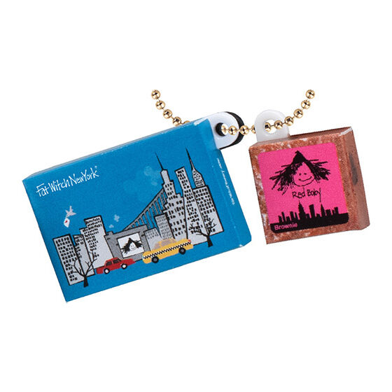 fatwitchnewyork_miniature_charm