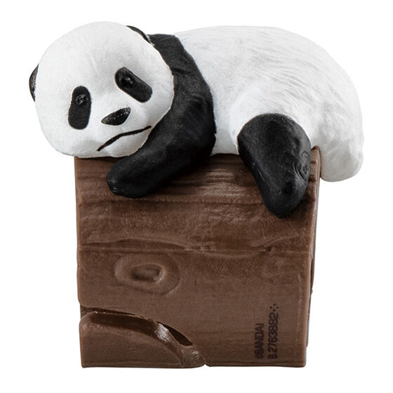 personal_marker_rolling_around_on_the_tree_baby_panda