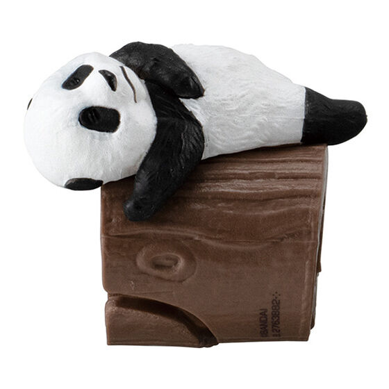personal_marker_rolling_around_on_the_tree_baby_panda