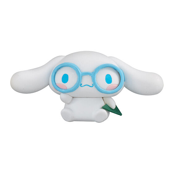 hello_kitty_and_friends_glasses_style_figure