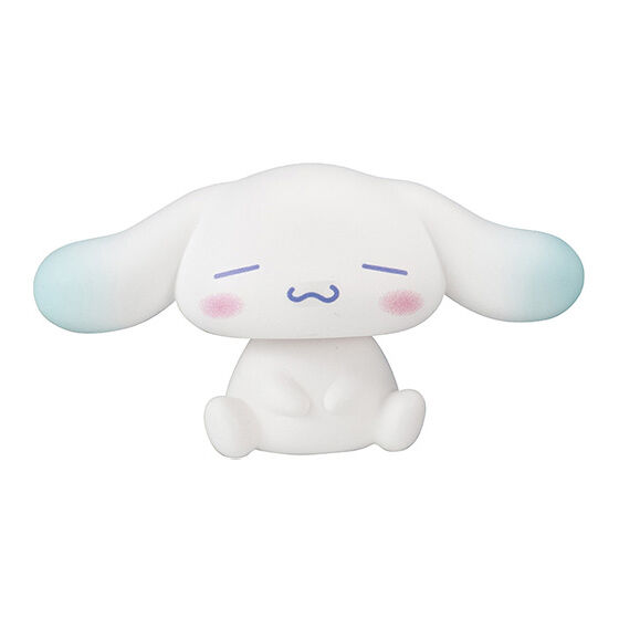 hello_kitty_and_friends_posing_figure